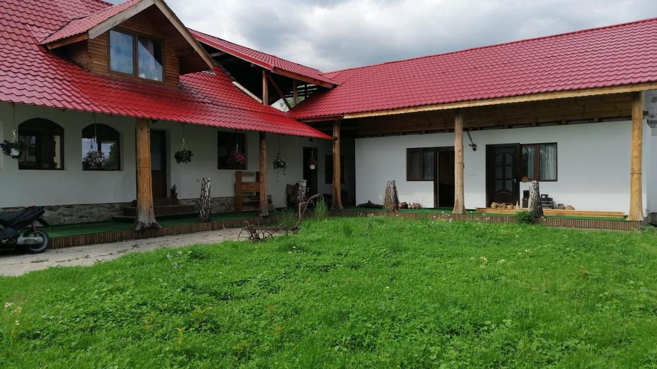 Jugul Taranului Agropensiune Polovragi, Gorj Villa Kültér fotó