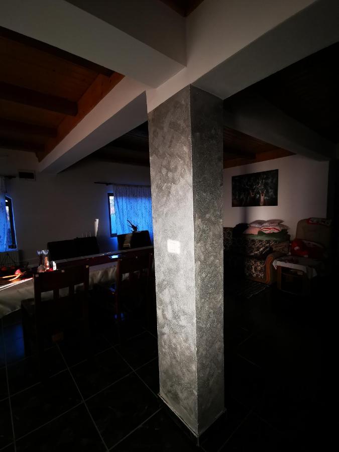 Jugul Taranului Agropensiune Polovragi, Gorj Villa Kültér fotó
